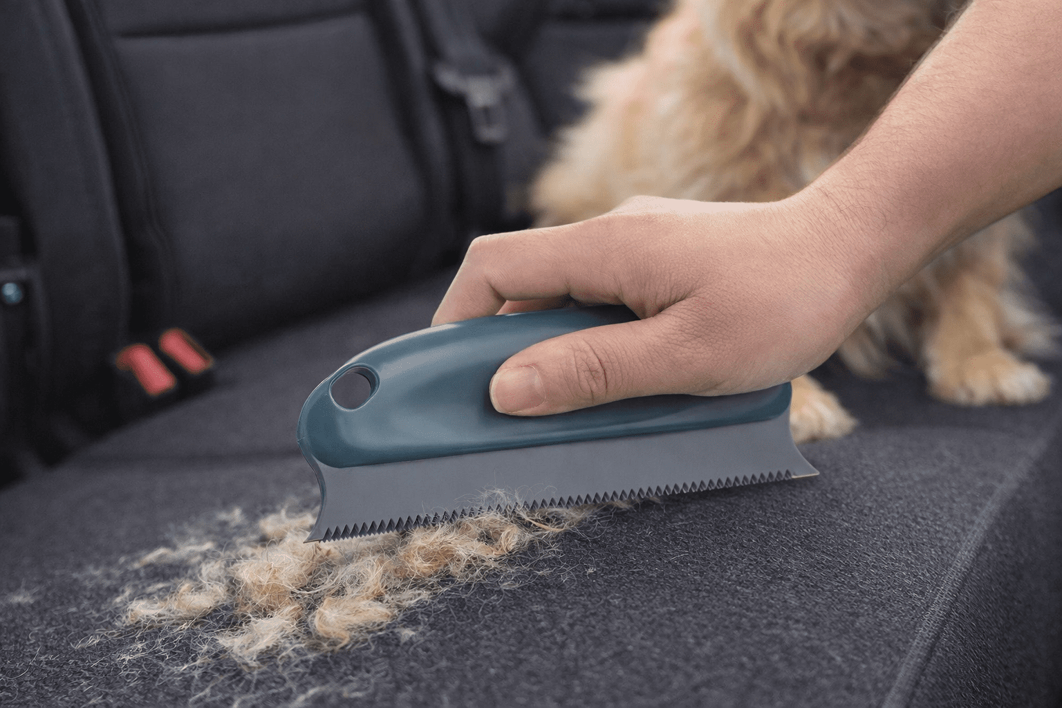 Hundehårskrape til bilsete
